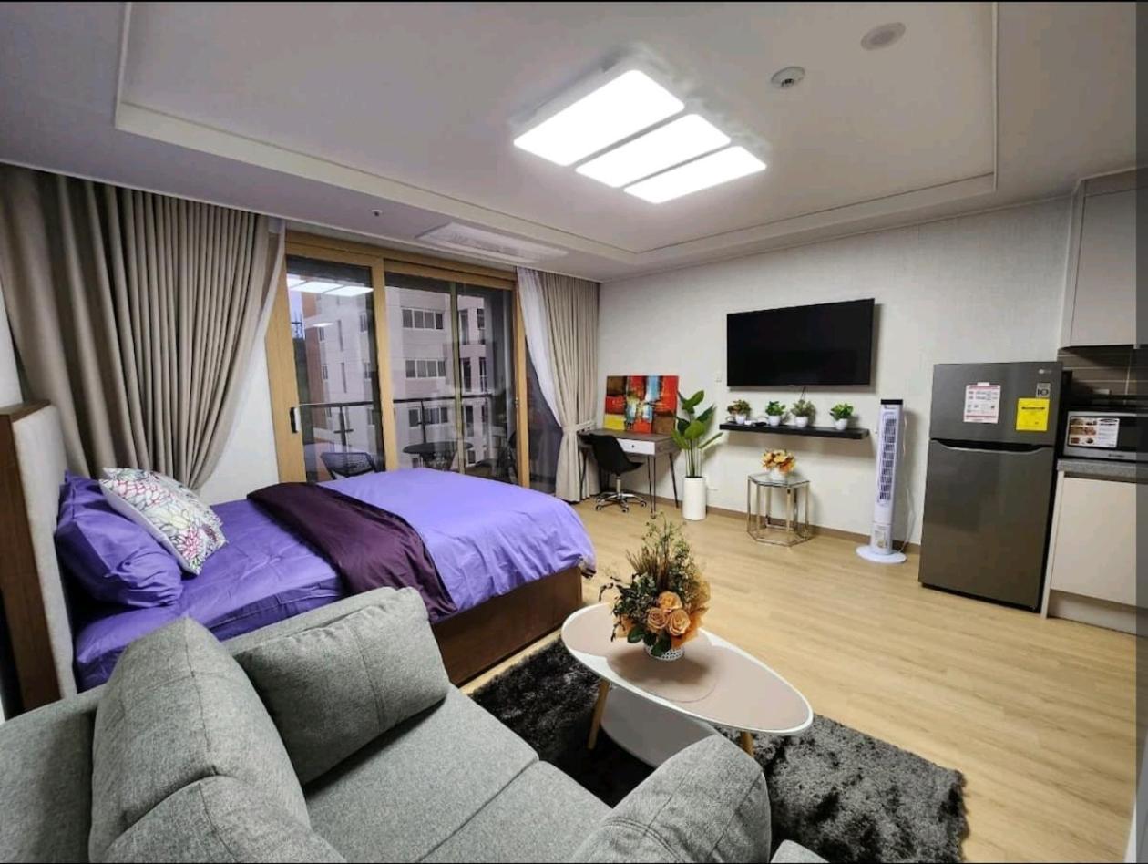 Condo In Clark Pampanga Beside Hilton Hotel And Casino Fort Stotsenburg Экстерьер фото
